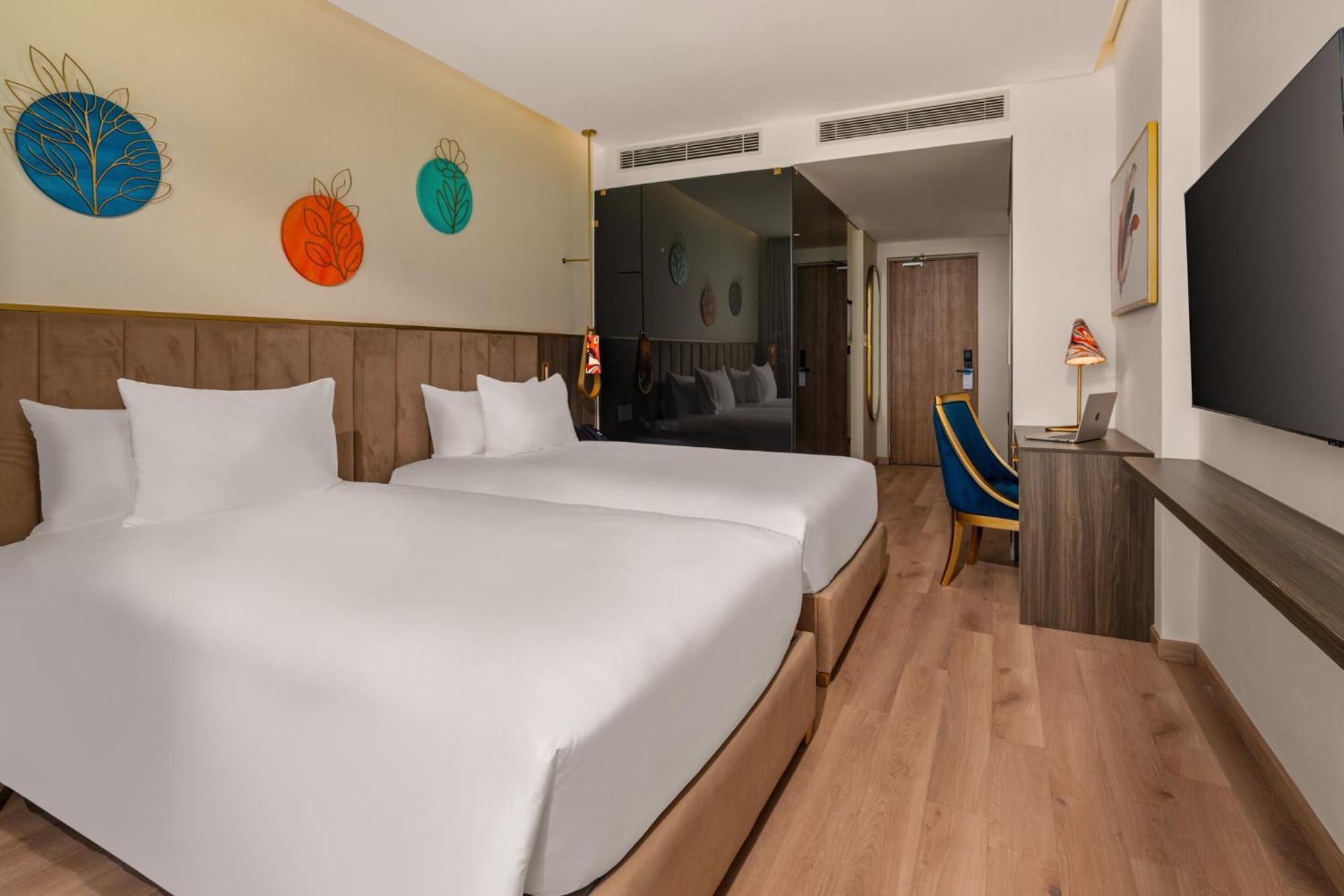 Wyndham Hoi An Royal Beachfront Resort & Villas Zewnętrze zdjęcie
