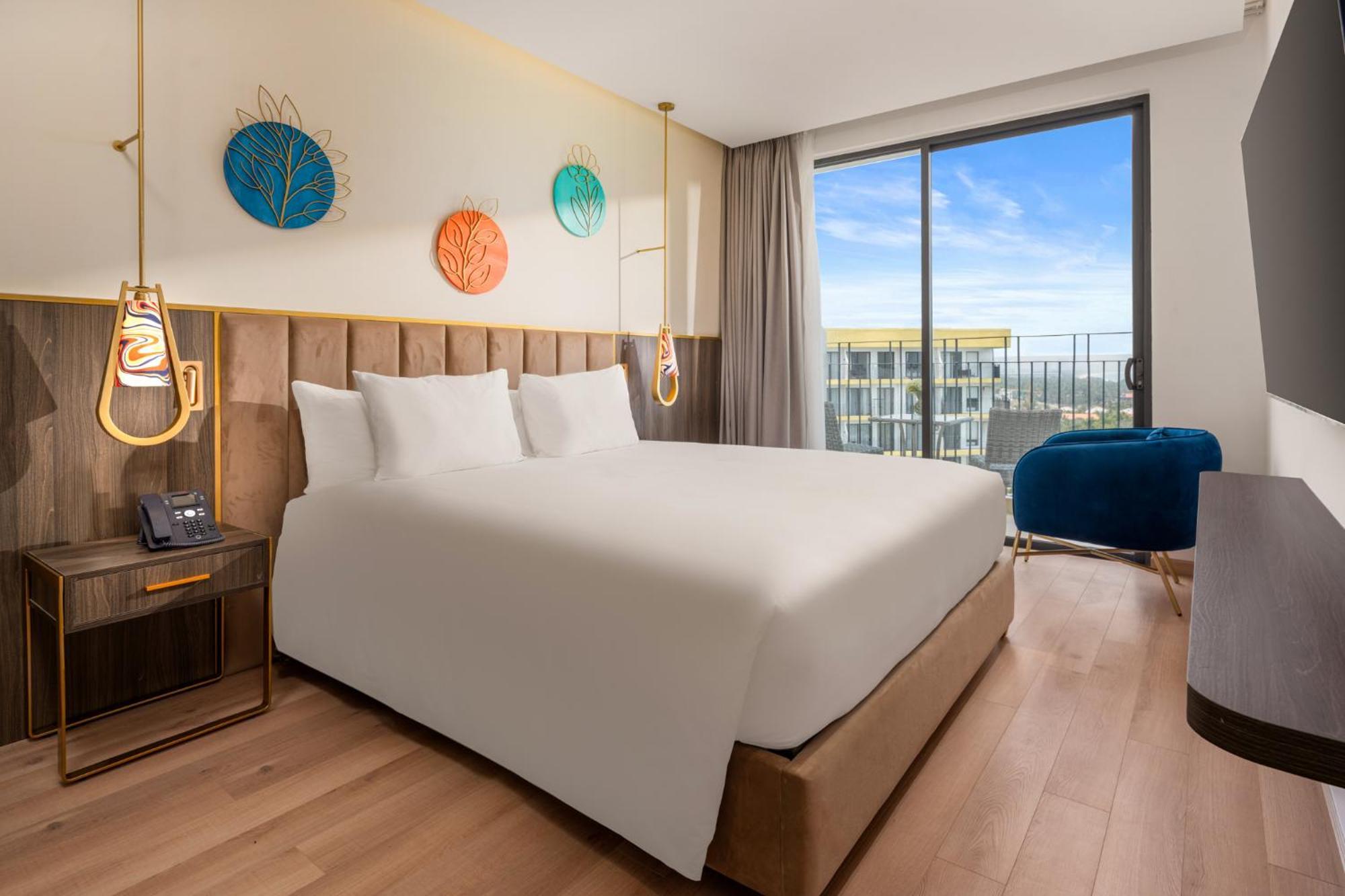 Wyndham Hoi An Royal Beachfront Resort & Villas Zewnętrze zdjęcie