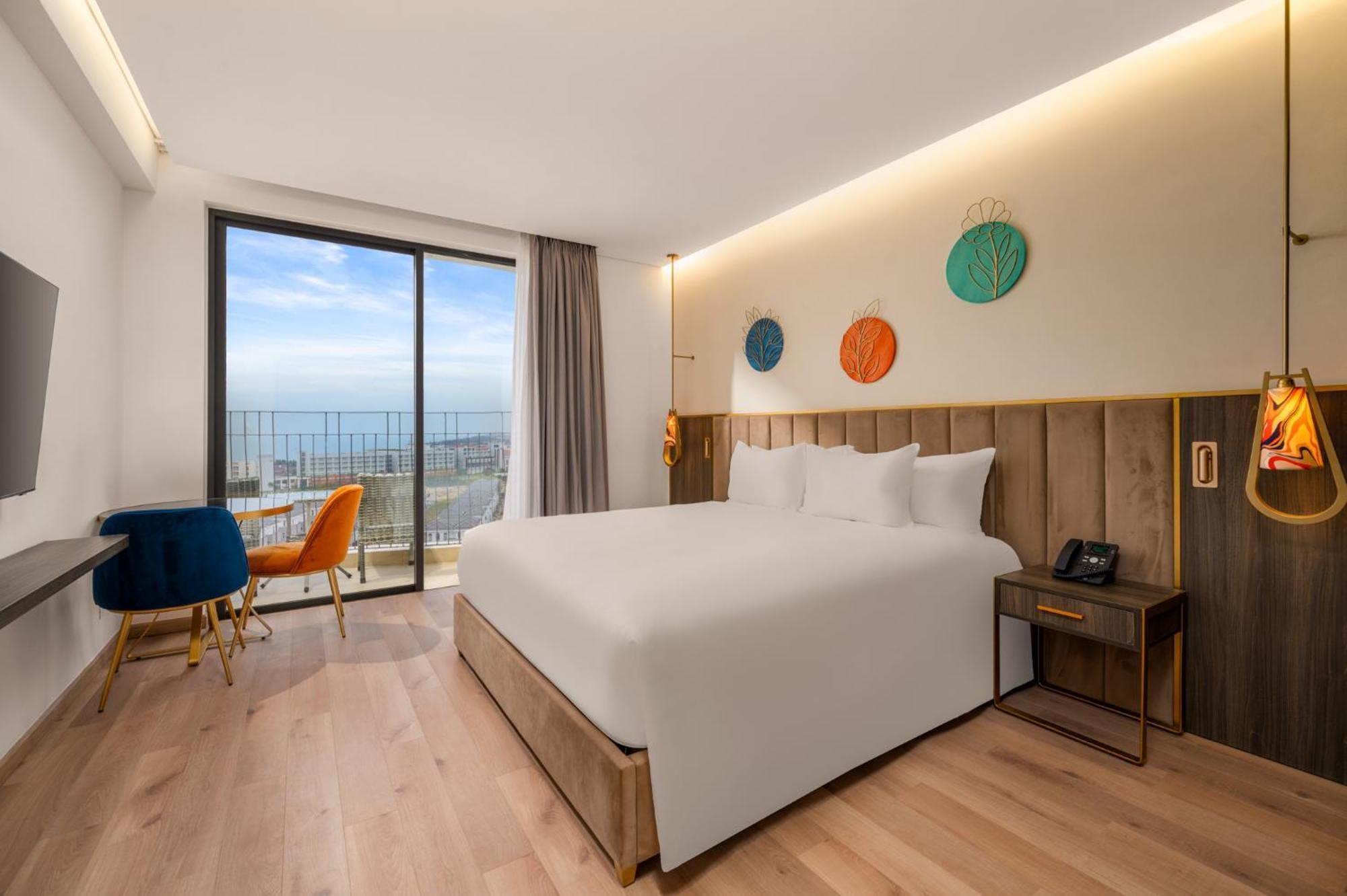 Wyndham Hoi An Royal Beachfront Resort & Villas Zewnętrze zdjęcie